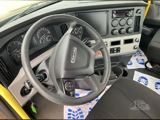 2022 FREIGHTLINER CASCADIA 116