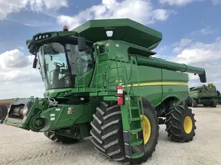 2014 John Deere S670