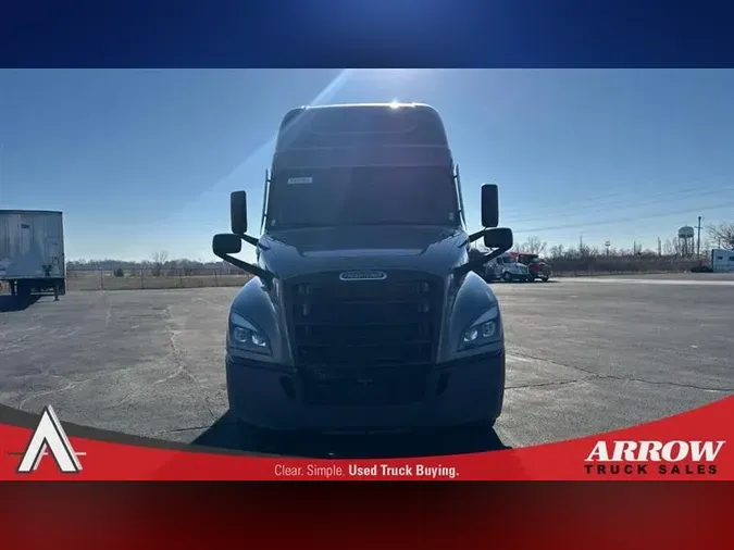 2021 FREIGHTLINER CA126