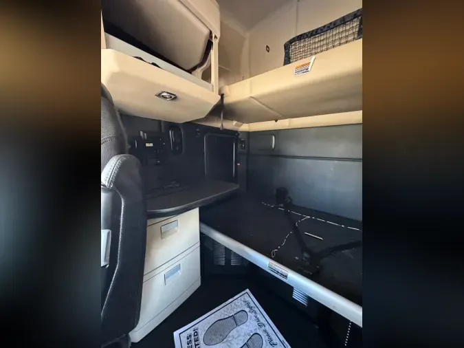 2023 KENWORTH T68026d47c6948723f6a40dc3102a8b15a96