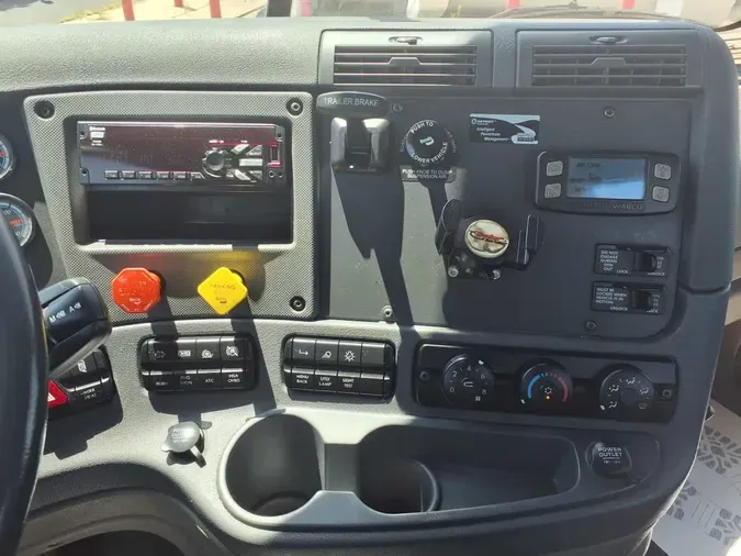 2019 FREIGHTLINER/MERCEDES CASCADIA 12526d6ab7675b19116a40625d85d8fc783