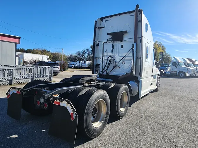 2018 FREIGHTLINER/MERCEDES CASCADIA 125