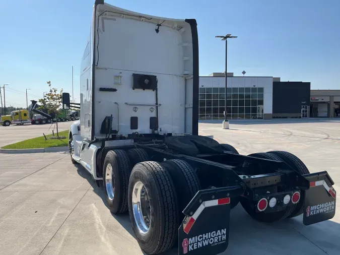 2021 Kenworth T680