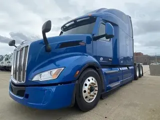 2023 PETERBILT 579