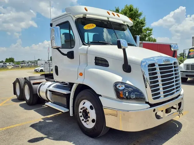 2018 FREIGHTLINER/MERCEDES CASCADIA 113