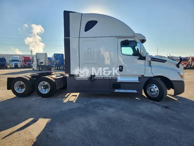 2023 FREIGHTLINER Cascadia 126