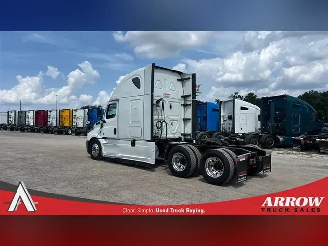 2021 FREIGHTLINER CA126