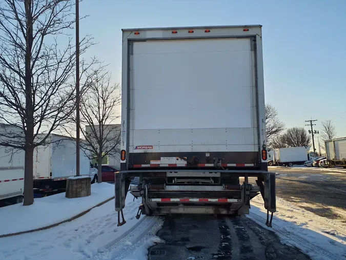 2018 FREIGHTLINER/MERCEDES M2 106