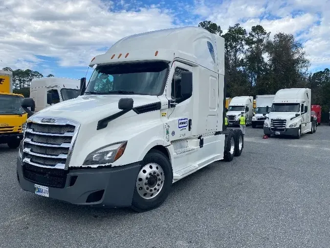 2020 Freightliner T12664ST