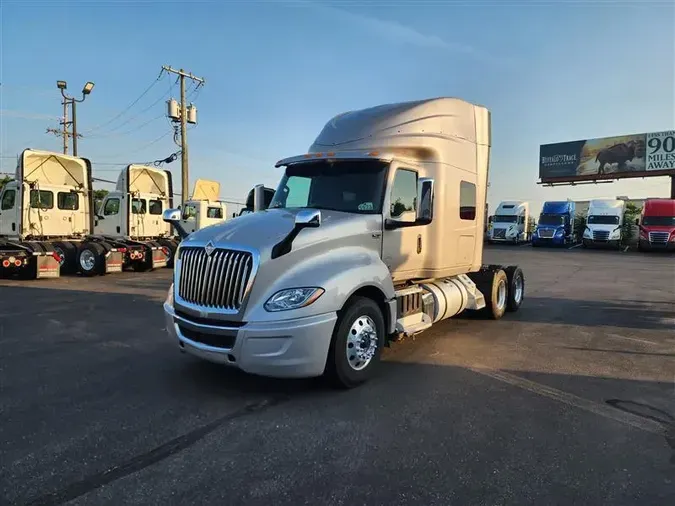 2021 INTERNATIONAL LT