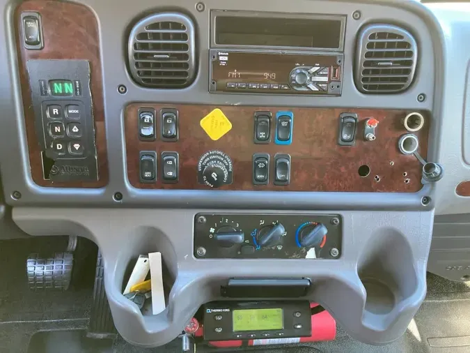2019 FREIGHTLINER/MERCEDES M2 10626ed6e65a96fc51f952fcbd8a68cfd1a