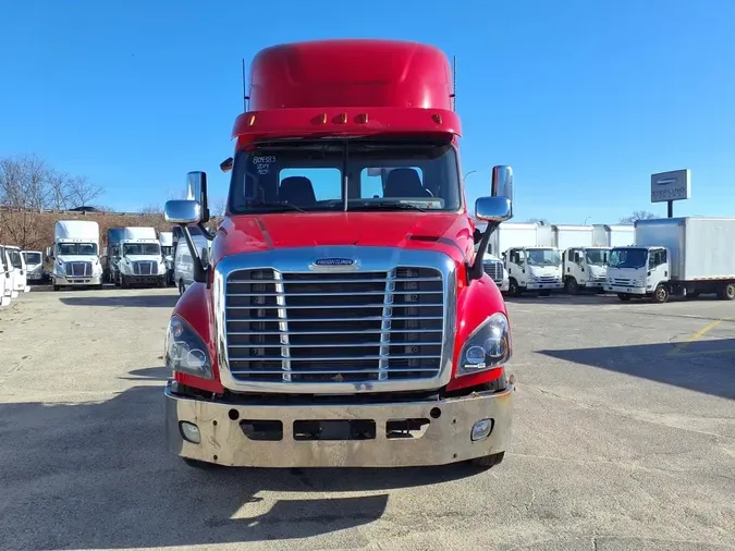 2019 FREIGHTLINER/MERCEDES CASCADIA 125