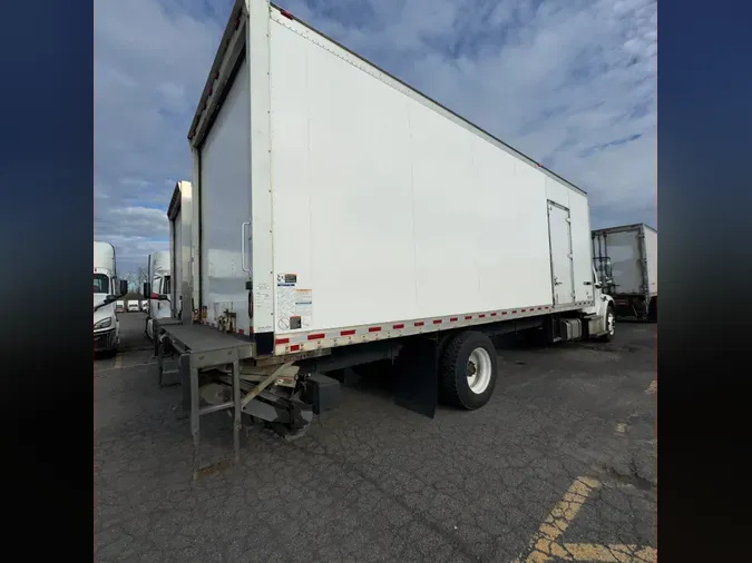 2019 FREIGHTLINER/MERCEDES M2 106