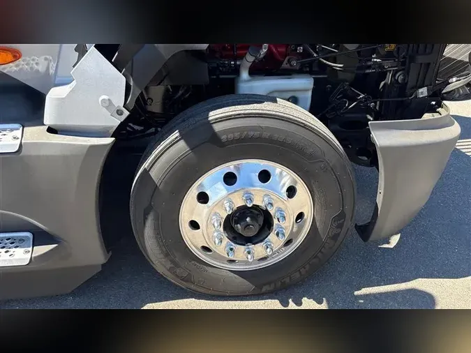 2022 INTERNATIONAL LT