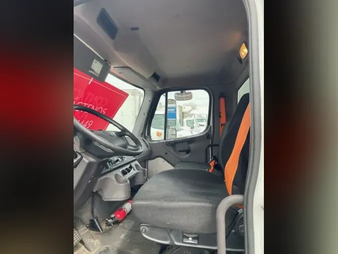 2019 FREIGHTLINER/MERCEDES M2 106