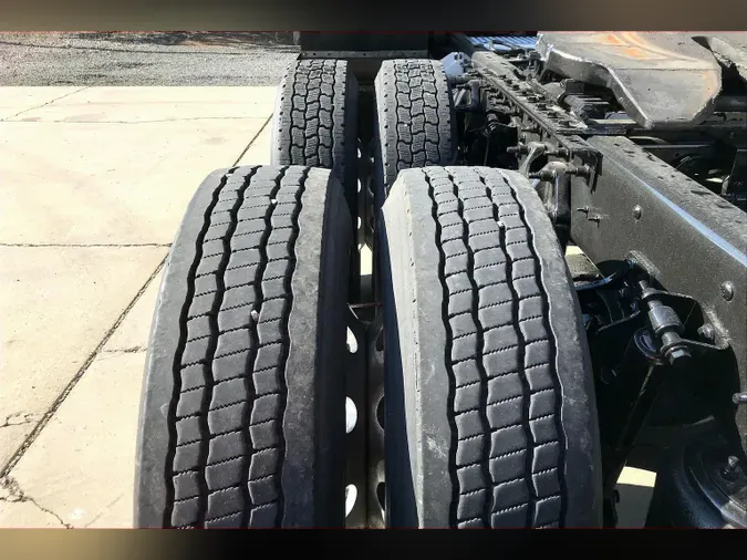 2022 INT LT625 6x4