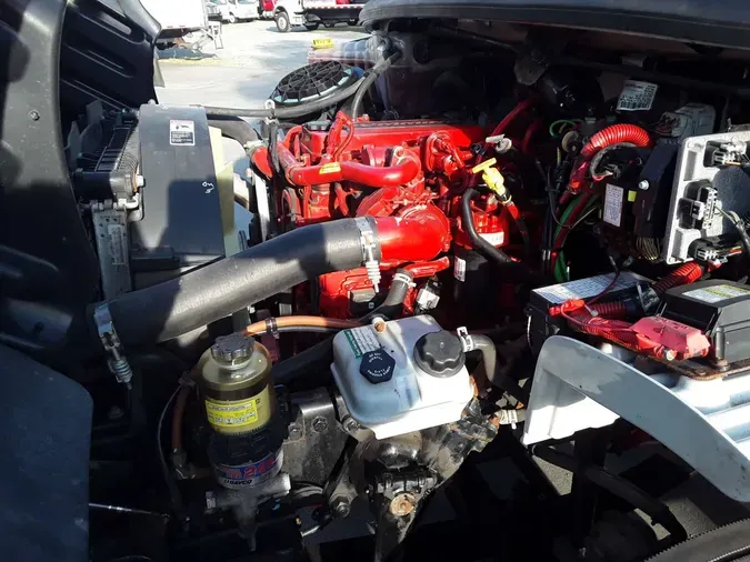 2020 FREIGHTLINER/MERCEDES M2 106