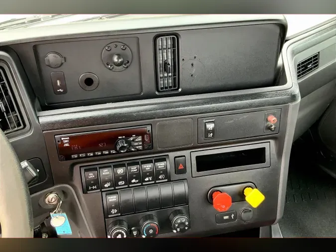2020 INT LT625 6x4