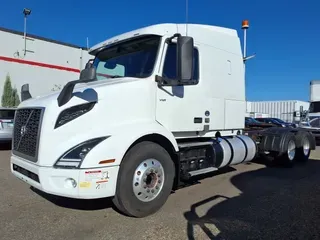 2019 VOLVO VNR64T-640