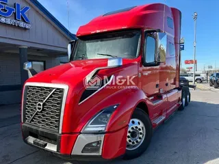 2024 VOLVO VNL64T760