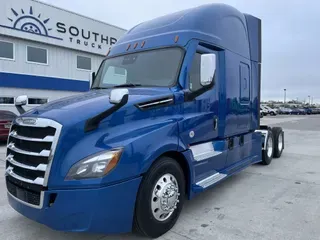 2020 Freightliner Cascadia 126