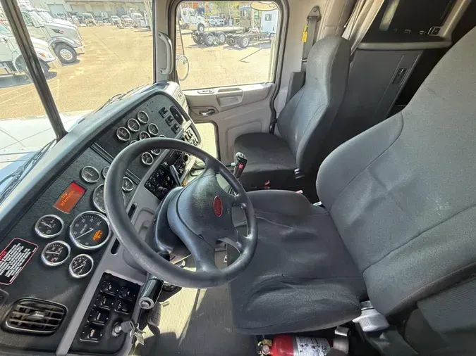 2020 Peterbilt 389