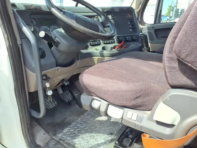 2018 FREIGHTLINER/MERCEDES CASCADIA 113271690eff272ee084034642cf9763ee4