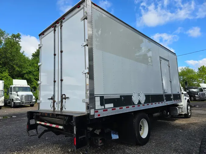 2017 FREIGHTLINER/MERCEDES M2 106