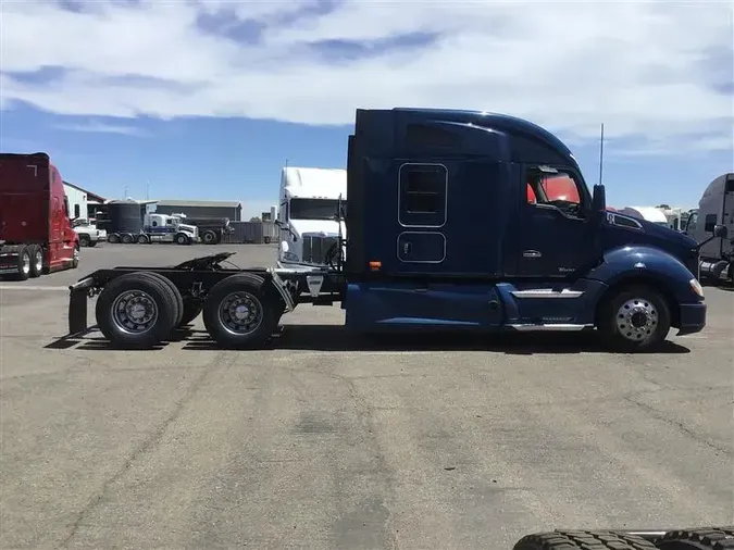 2021 KENWORTH T680