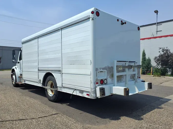 2016 FREIGHTLINER/MERCEDES M2 106