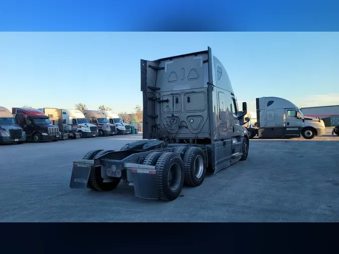 2021 Freightliner Cascadia