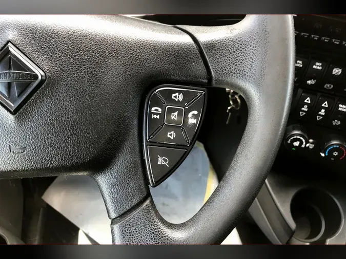 2021 INT LT625 6x4