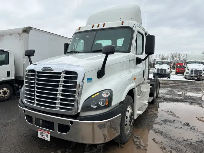 2017 FREIGHTLINER/MERCEDES CASCADIA 125