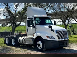 2019 INT LT625 6x4