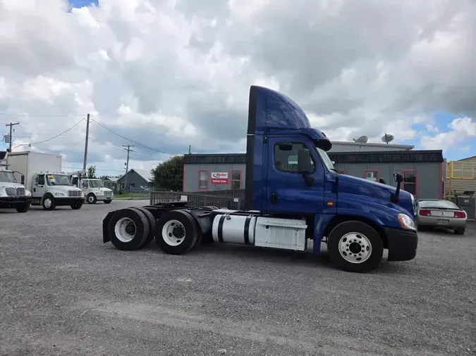 2020 FREIGHTLINER/MERCEDES CASCADIA 1252721a4f27a3317bf7db858ef23ac597b