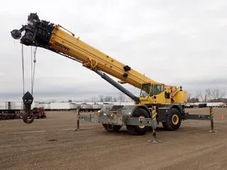 2006 GROVE RT-890E