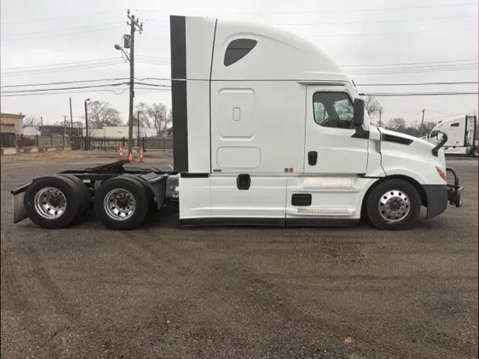 2022 Freightliner Cascadia
