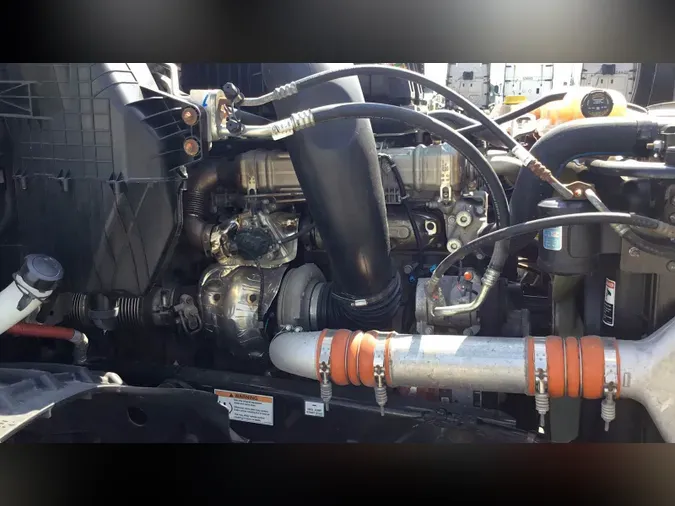 2023 Freightliner Cascadia 126272341ef074c65582a40f0d408f891ab