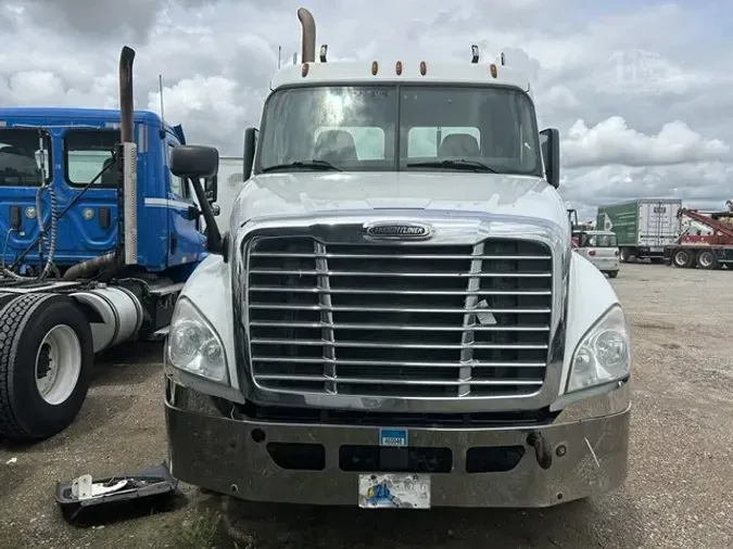 2017 FREIGHTLINER CASCADIA 125
