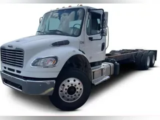 2018 Freightliner Business Class M2 106