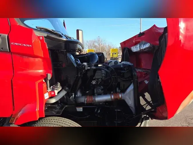 2020 FREIGHTLINER CA116