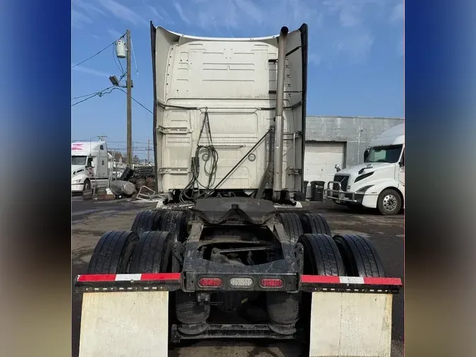 2020 VOLVO VNL64T760272d46549ecf49b3b70f2c3ddff9d1e8