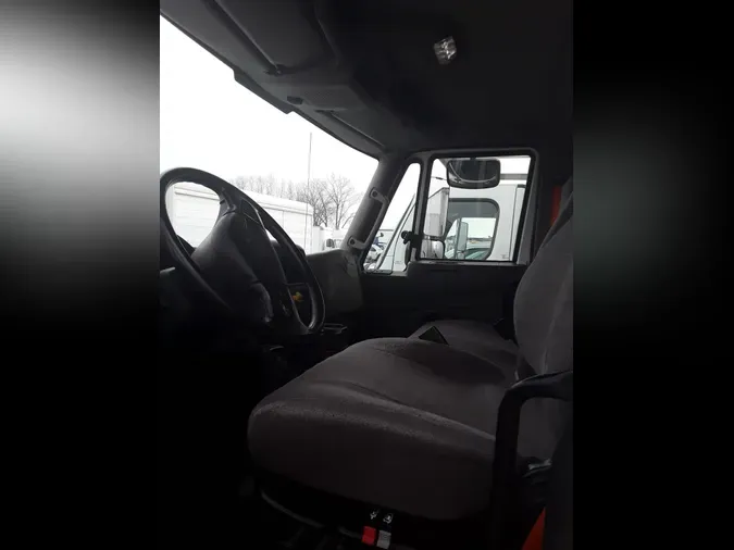 2019 NAVISTAR INTERNATIONAL 4300