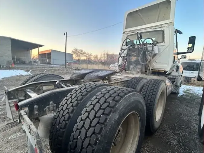 2019 NAVISTAR INTERNATIONAL LT625 DAYCAB T/A