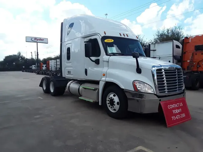 2019 FREIGHTLINER/MERCEDES CASCADIA 125