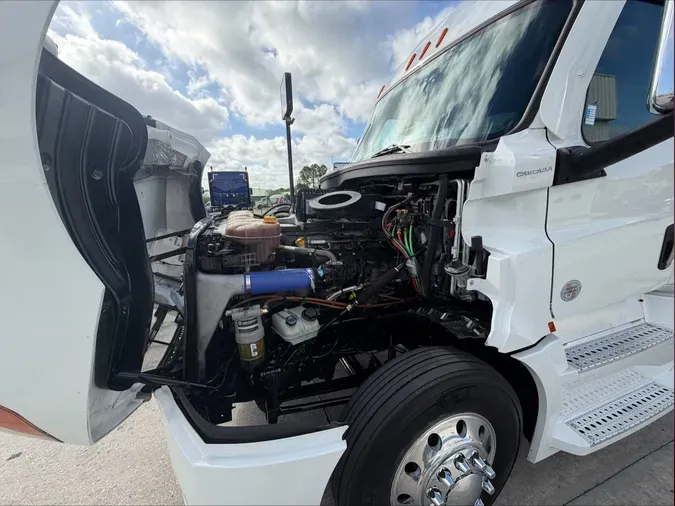 2022 Freightliner PT126SLP