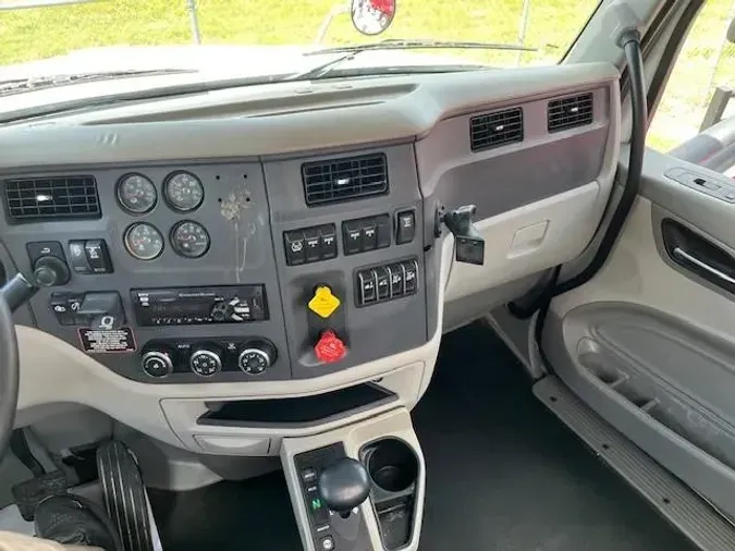 2020 Peterbilt 567