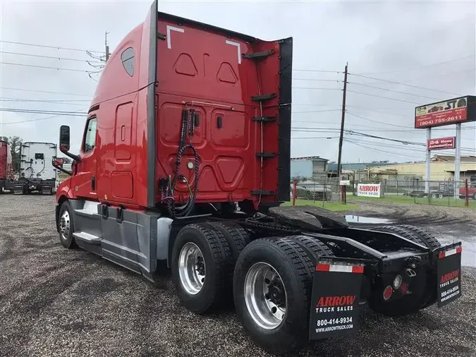 2020 FREIGHTLINER CASCADIA