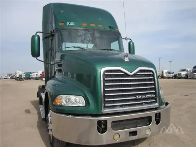 2016 MACK PINNACLE CXU633