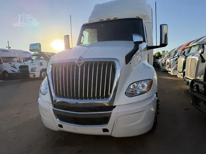 2021 INTERNATIONAL LT